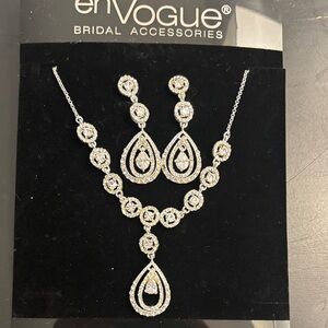 Envogue Silver and Gold Necklace Set